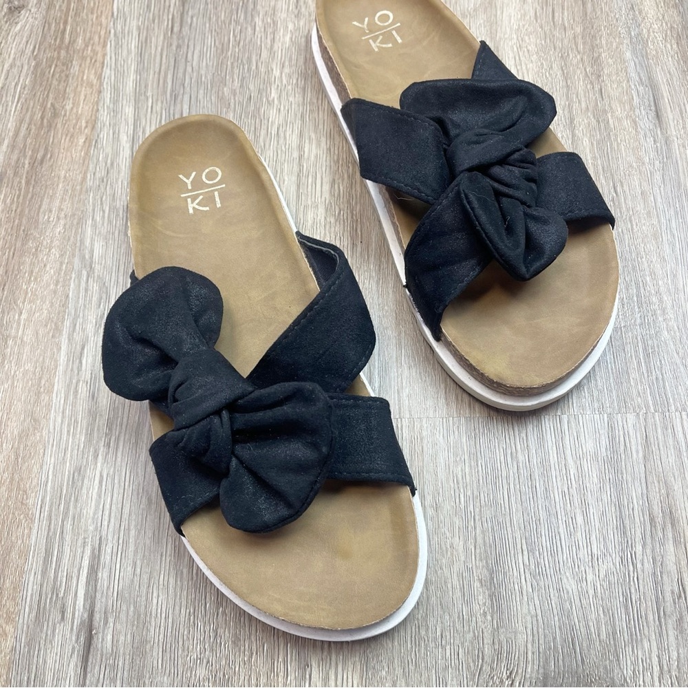 Boutique Black Bow Elevated Sandal